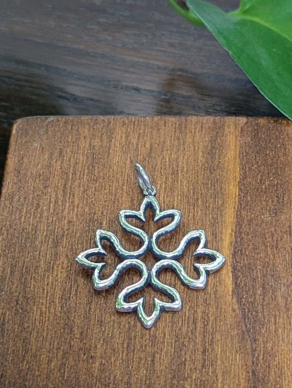 James Avery Retired Textured Fleuree Sterling Silver Pendant